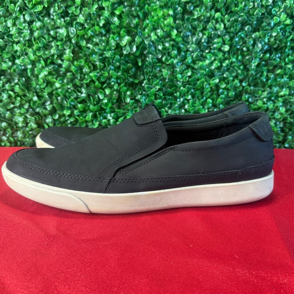ECCO Men's Black Leather Slip On Shoes Size 11 US 45 EU Comfort Sneakers